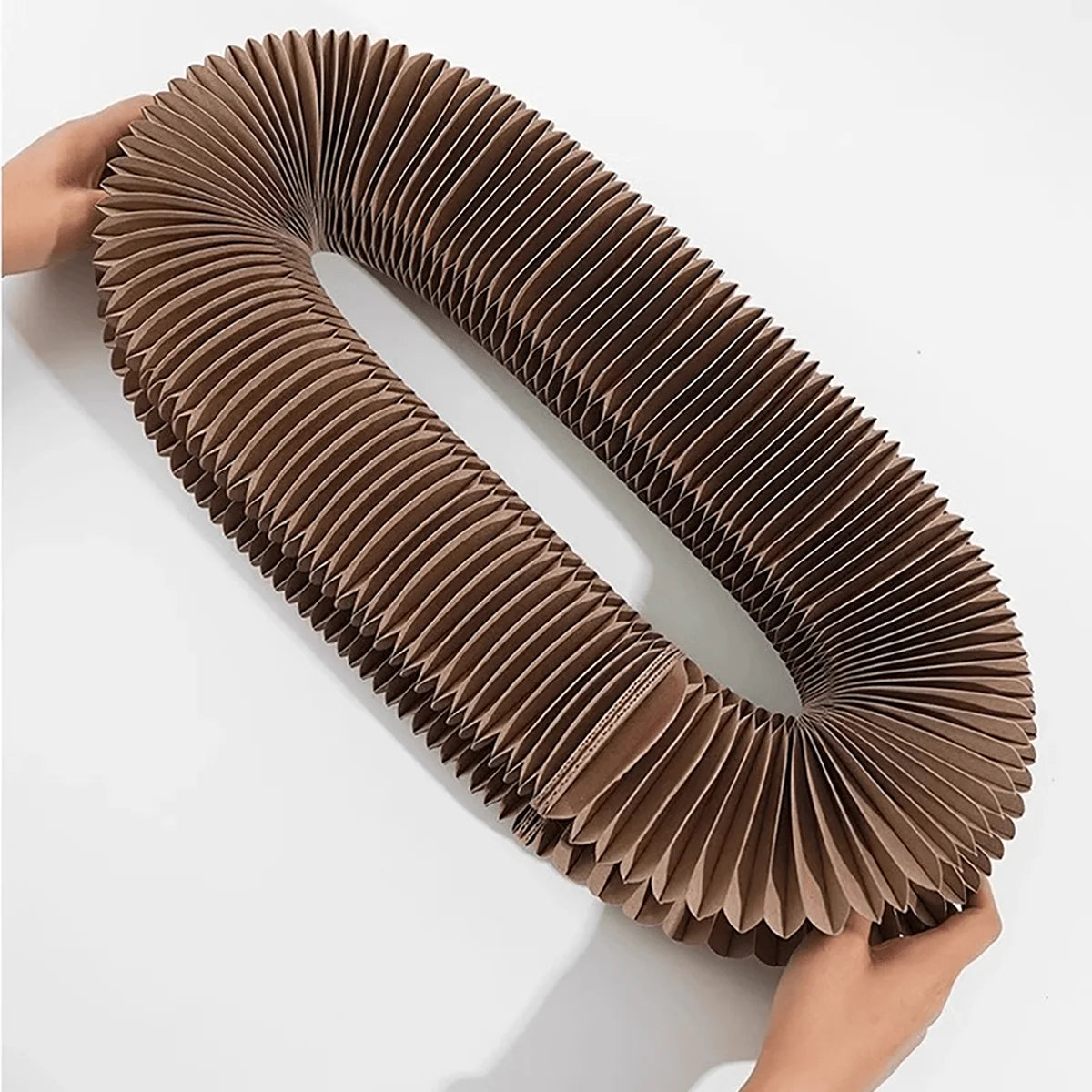 Jouet griffoir interactif pour chats avec balle