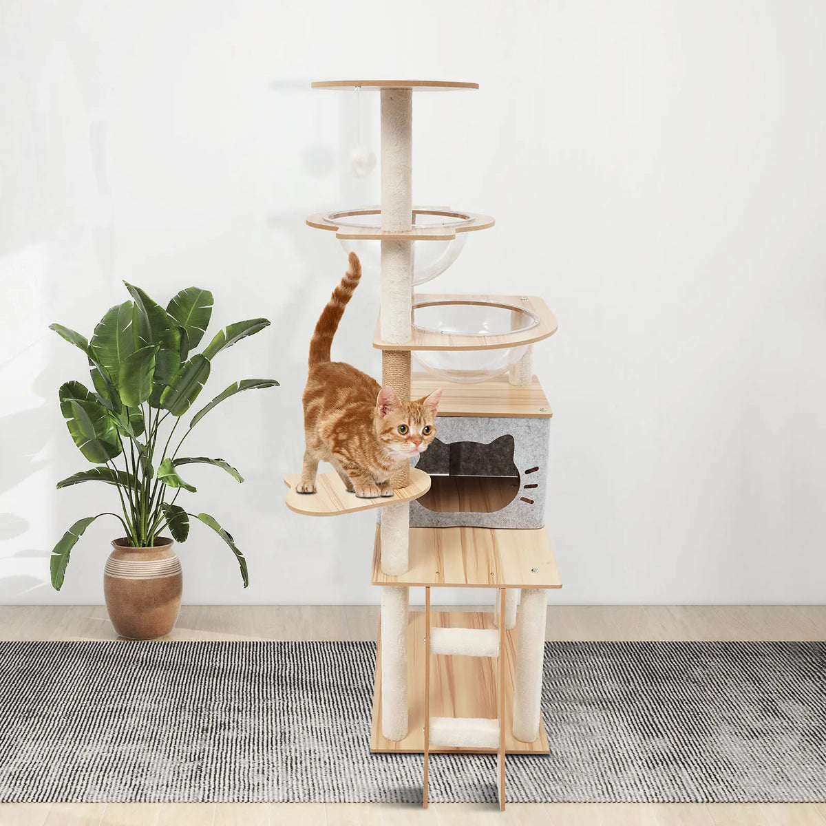 Arbre à chat 135 cm avec perchoirs en peluche et poteaux à griffer